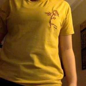 Rome rose yellow shirt